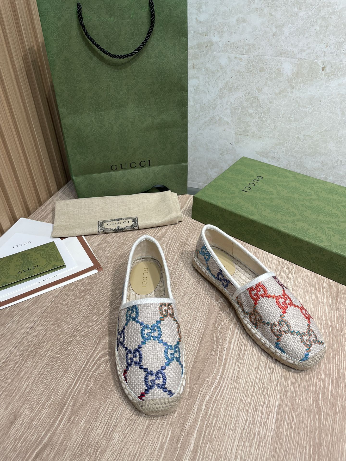 Gucci - Соломенные рыбацкие туфли