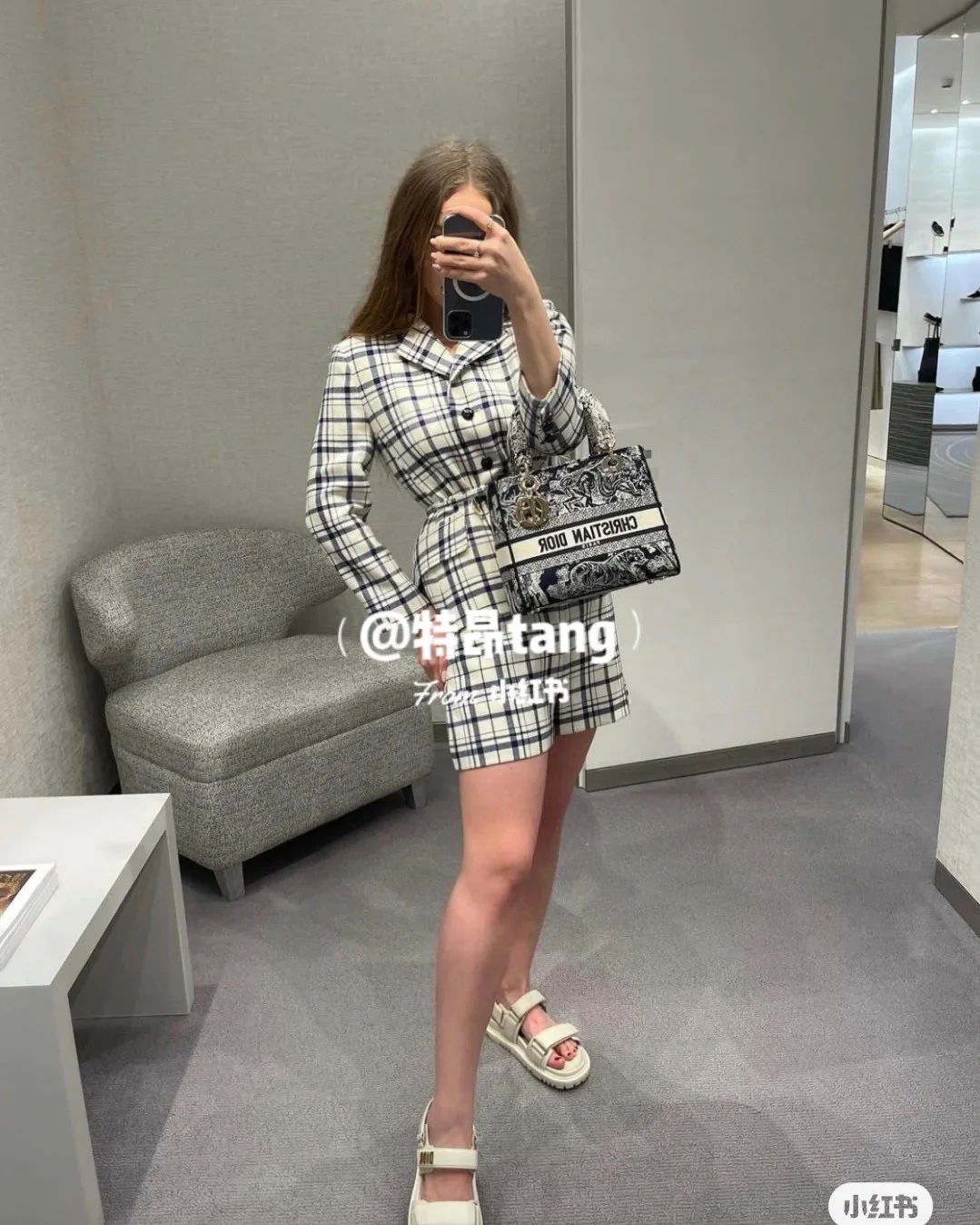 Серия вышивок Dior Lady Tiger - темно-синий - 24 см