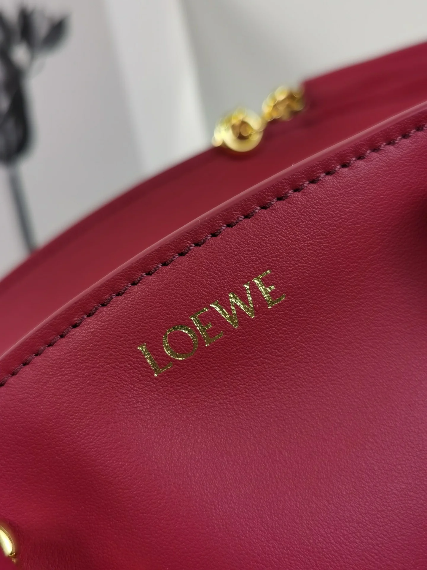 Сумка для прогулок Loewe Paseo - телячья кожа наппа - маленькая - с цепочкой - красная