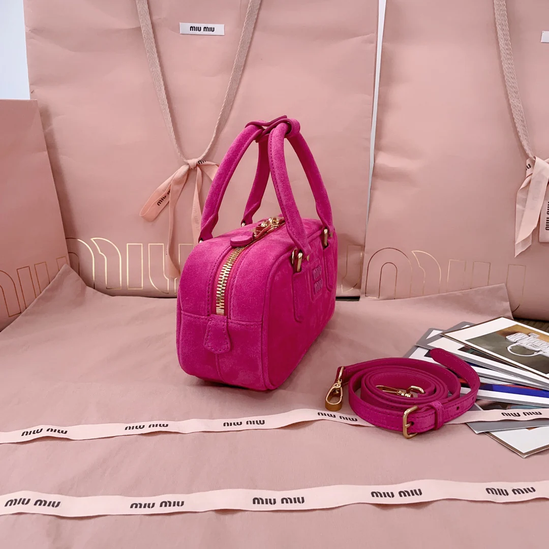 Сумка для боулинга Miu Miu 5bb142 - Маленькая - Персиково-розовая