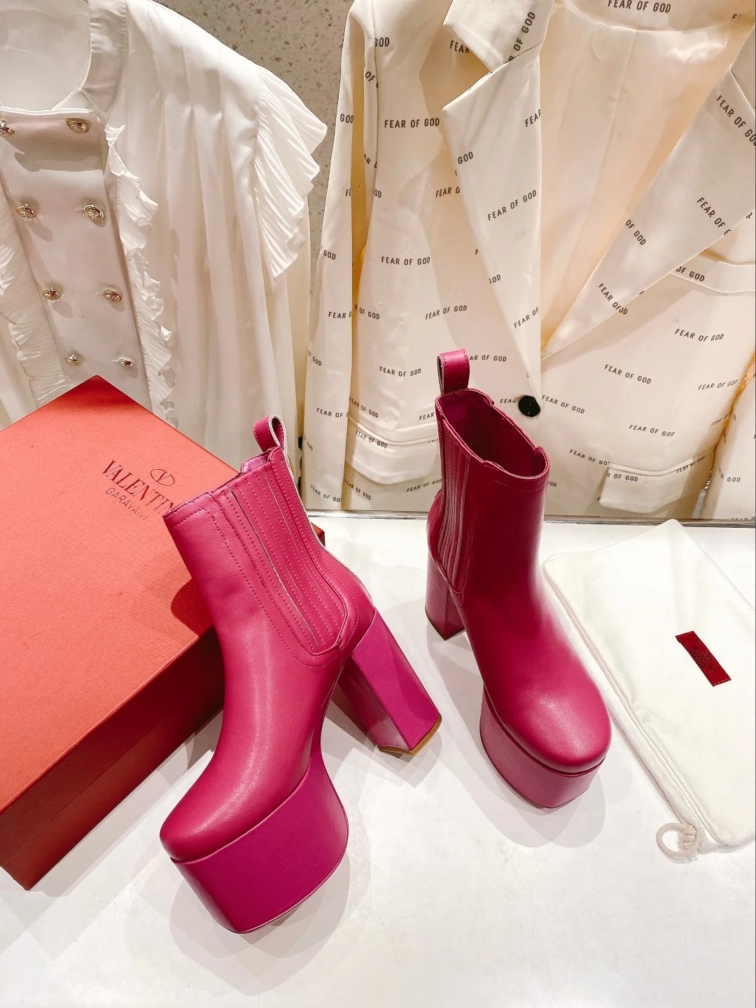 Ботильоны на платформе и шпильке Valentino - белые - 1