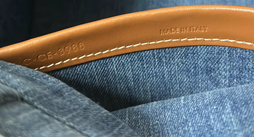 Маленькая сумка-тоут Celine, джинсово-синяя.