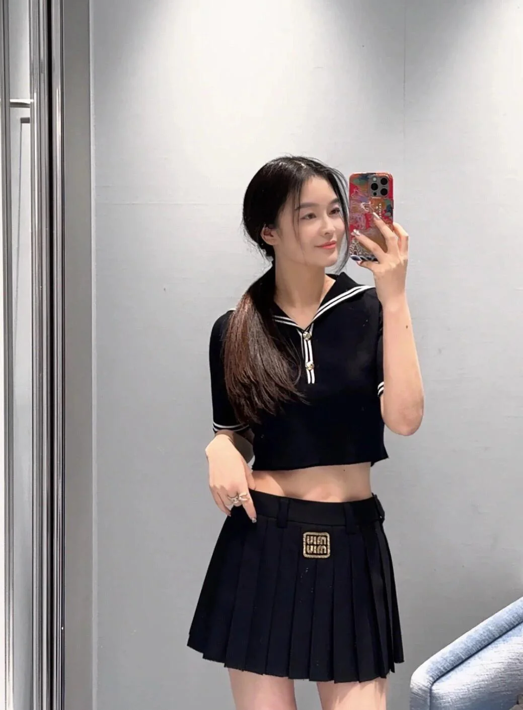 Miu Miu-2404 Футболка с коротким рукавом и воротником, темно-синяя с белой отделкой