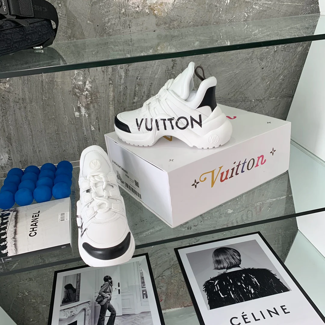 Обувь LV - Массивные кроссовки LV - 23