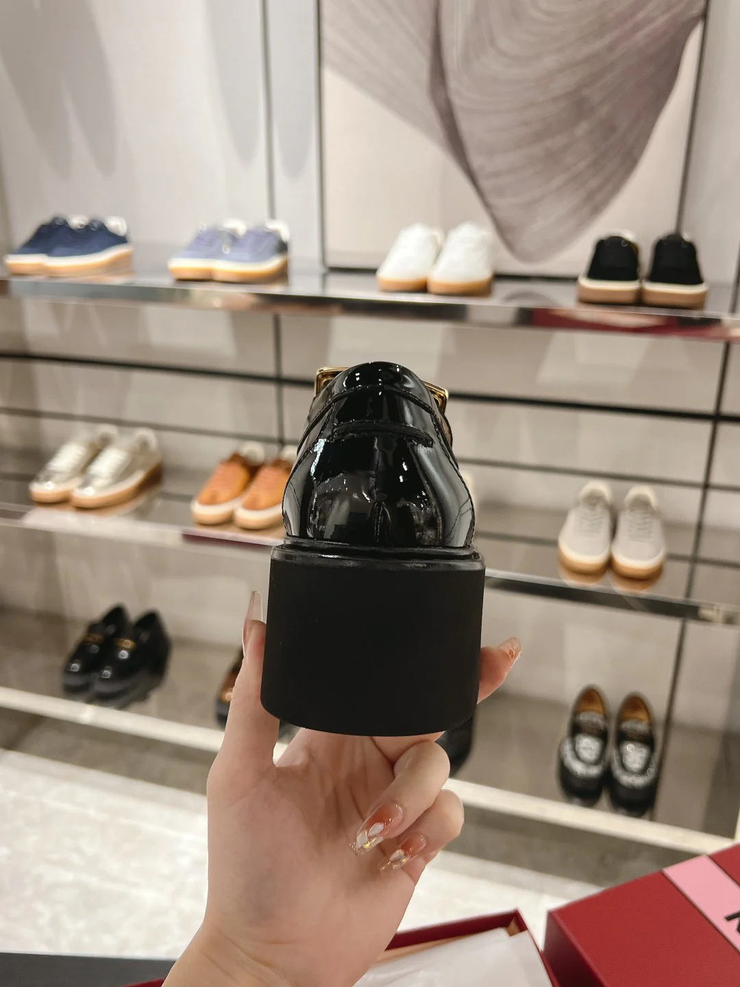 Кожаные лоферы RV-2024 - черные