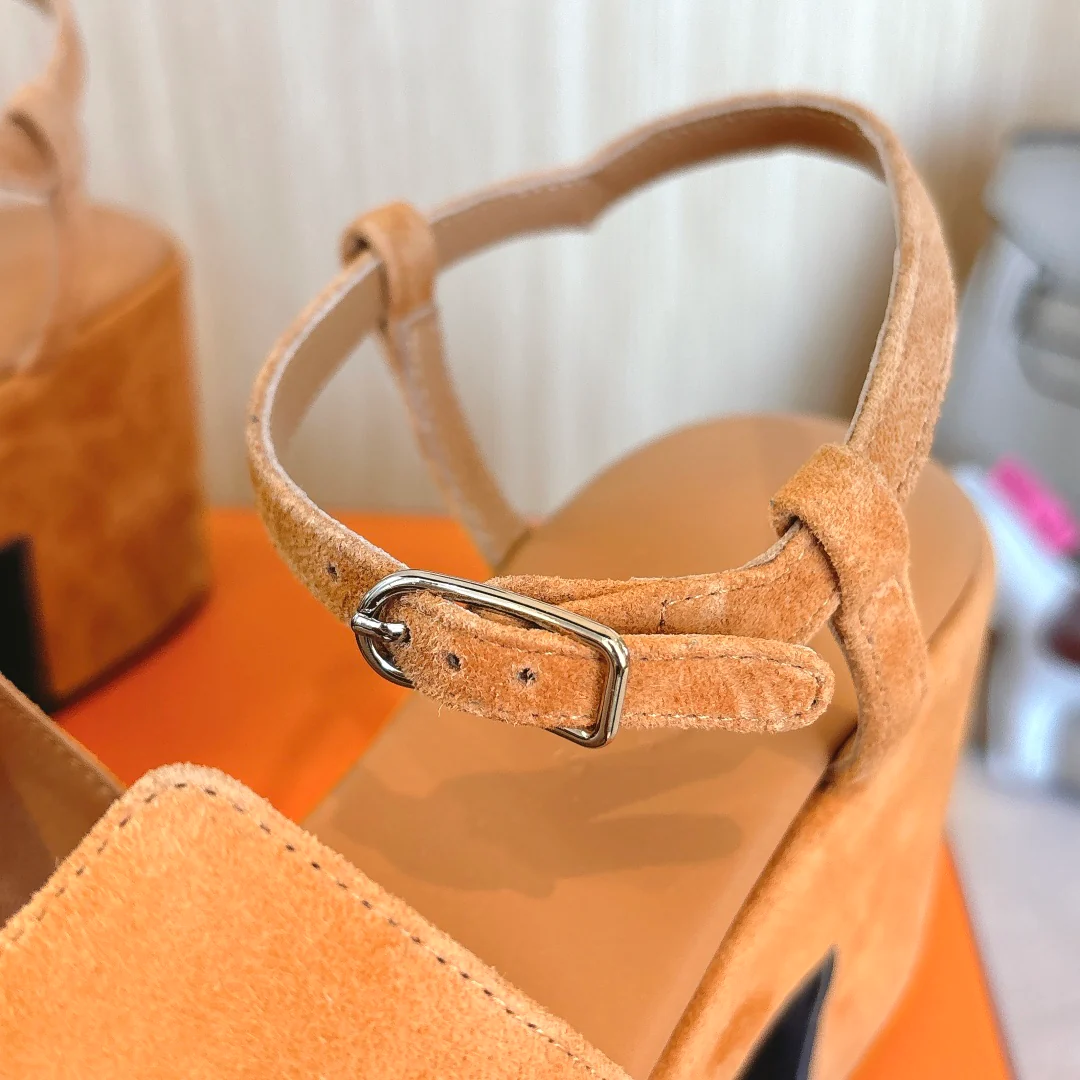 Босоножки на высоком каблуке Hermes 2024 из флиса - Кофейно-коричневые