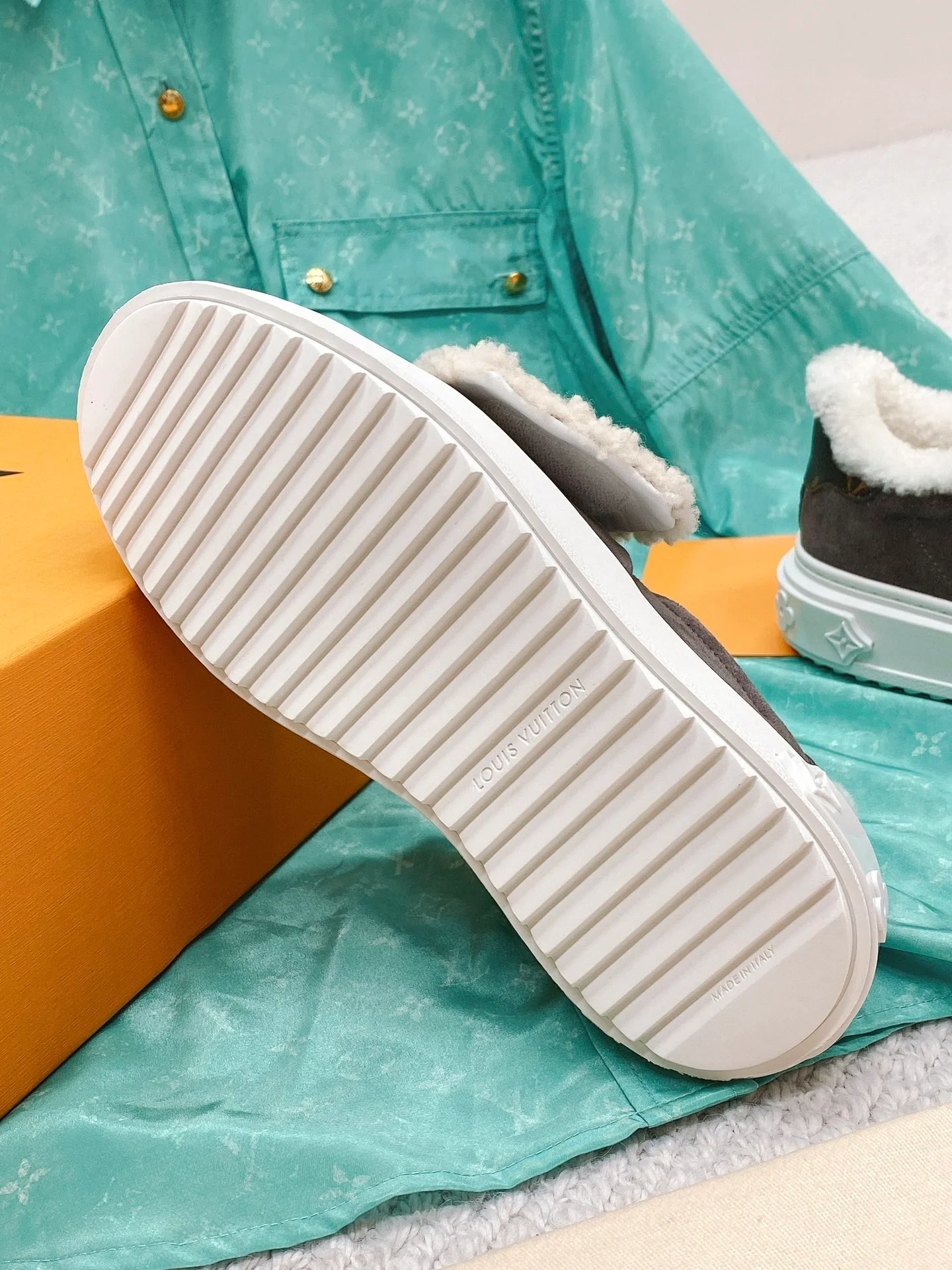 Новинка сезона осень/зима 2022 — повседневные туфли на платформе из овечьей шерсти — коричневые.