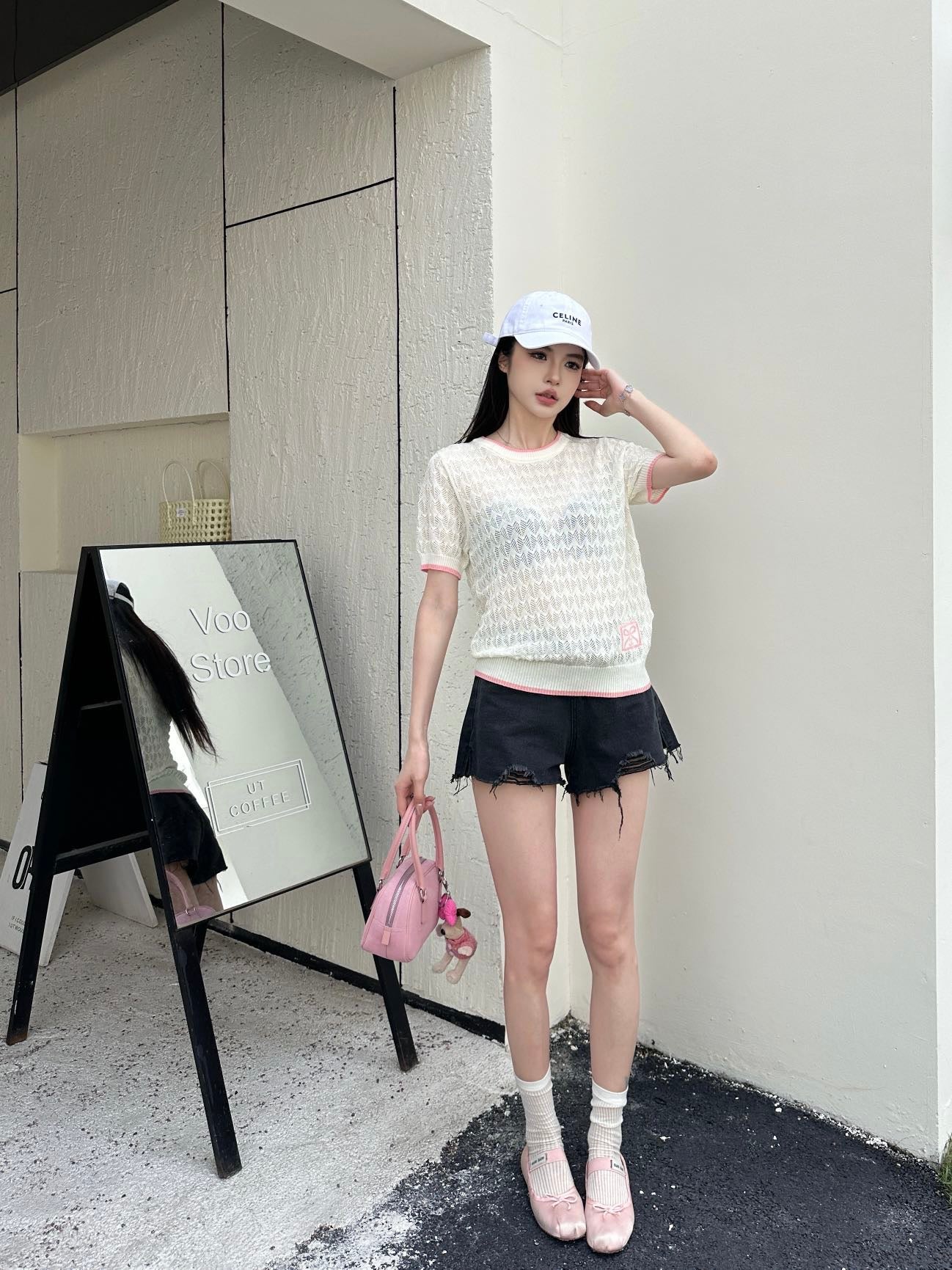 Chanel 2404 - Трикотажная рубашка с короткими рукавами и логотипом в стиле колор-блок - Белая