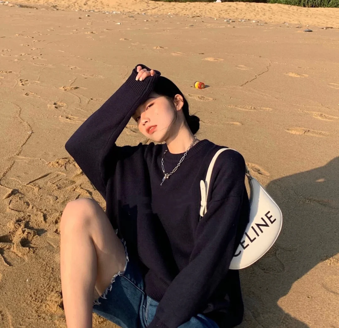 Сумка через плечо Celine Ava - кожа с логотипом - белая