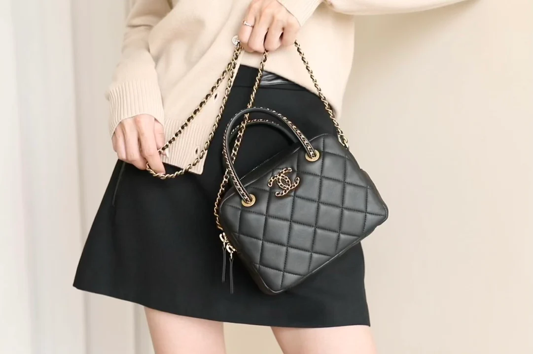 Сумка Chanel 25c - черная (19 см)