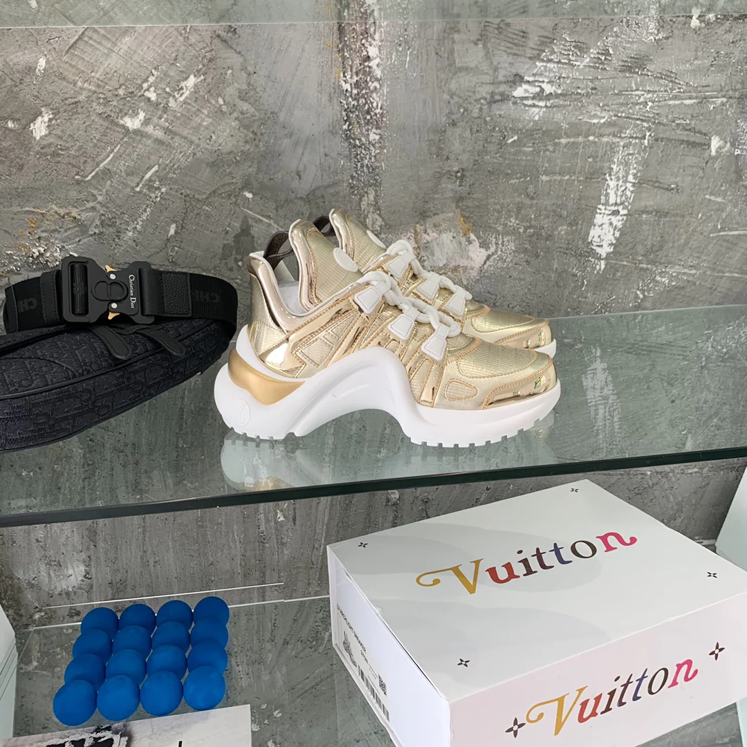 Обувь LV - Массивные кроссовки LV - 13