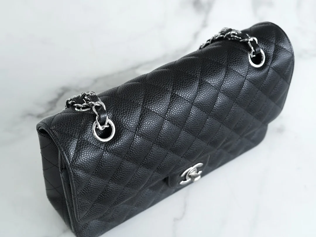 Chanel Classic Flap Caviar Black Medium