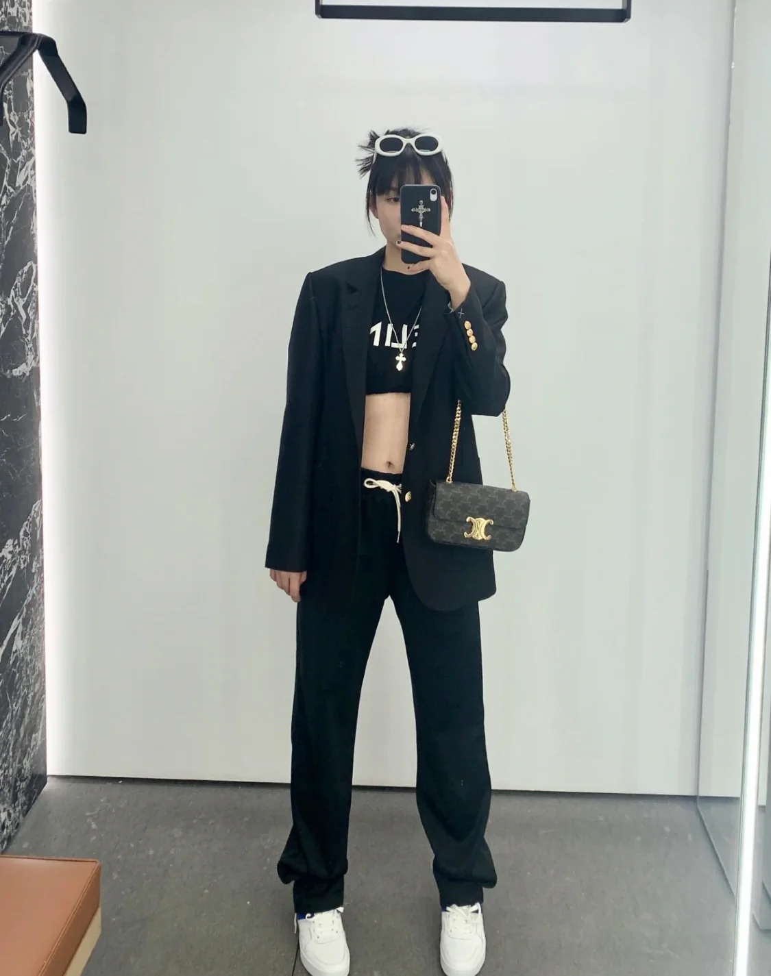 Celine - Новая сумка Celine Arc de Triomphe на цепочке - Кожа с монограммой - 1