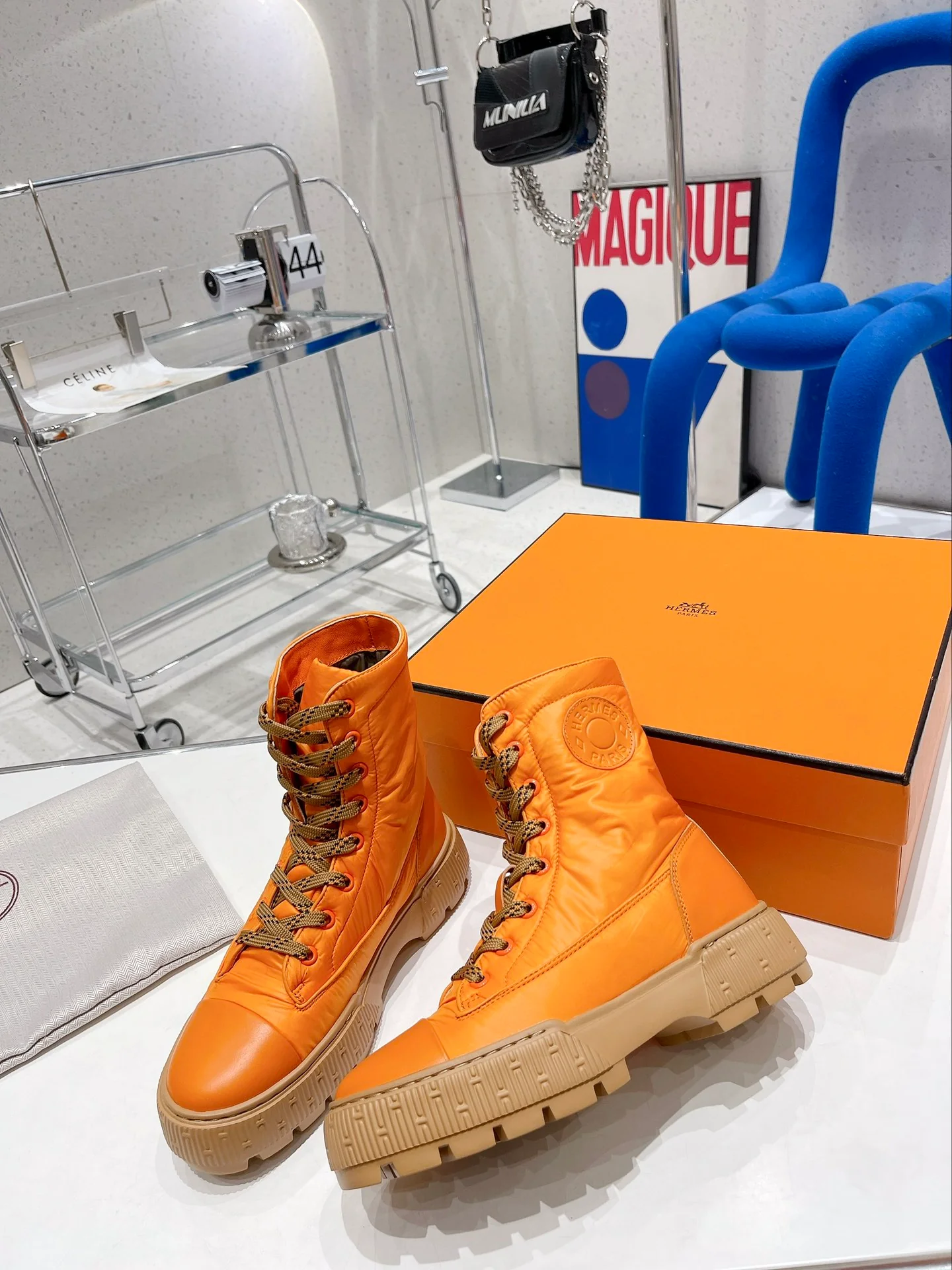Новинка сезона осень/зима 2022 от Hermes - короткие сапоги и пуховые сапоги - 3