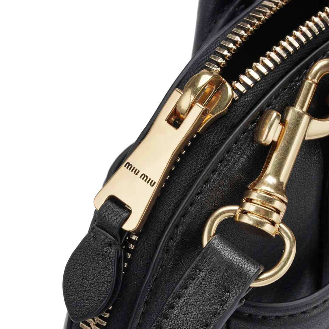 Сумка Miu Miu Aventure из кожи наппа - Черная - Маленькая