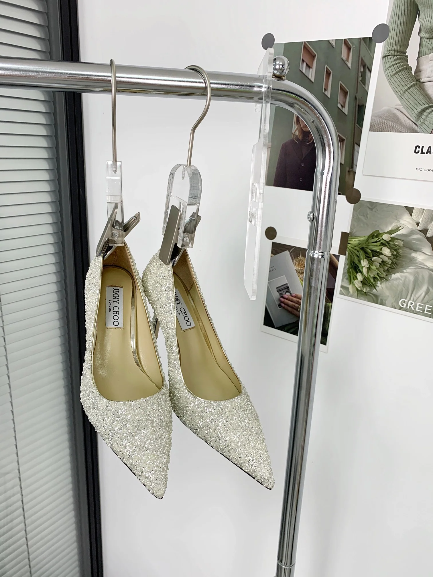 Новые поступления коллекции Jimmy весна/лето 2022 - Туфли на высоком каблуке с пайетками - 4