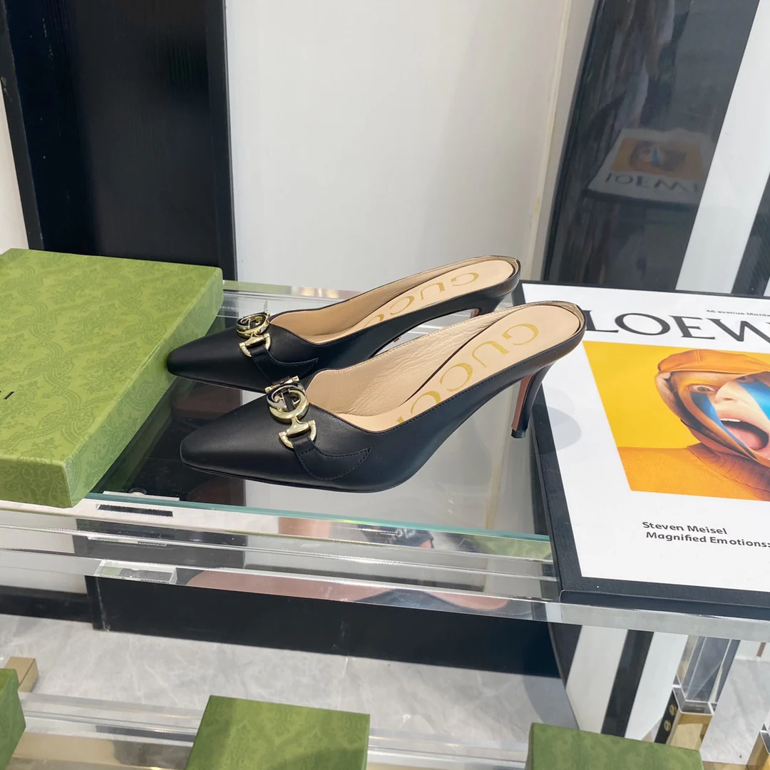 Gucci - Ретро туфли-лодочки на высоком каблуке с острым носком