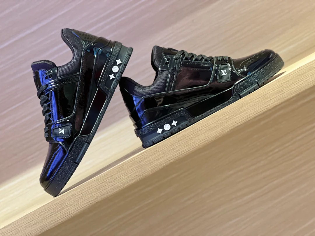 Кроссовки LV Trainer Casual Shoes - глянцево-черные