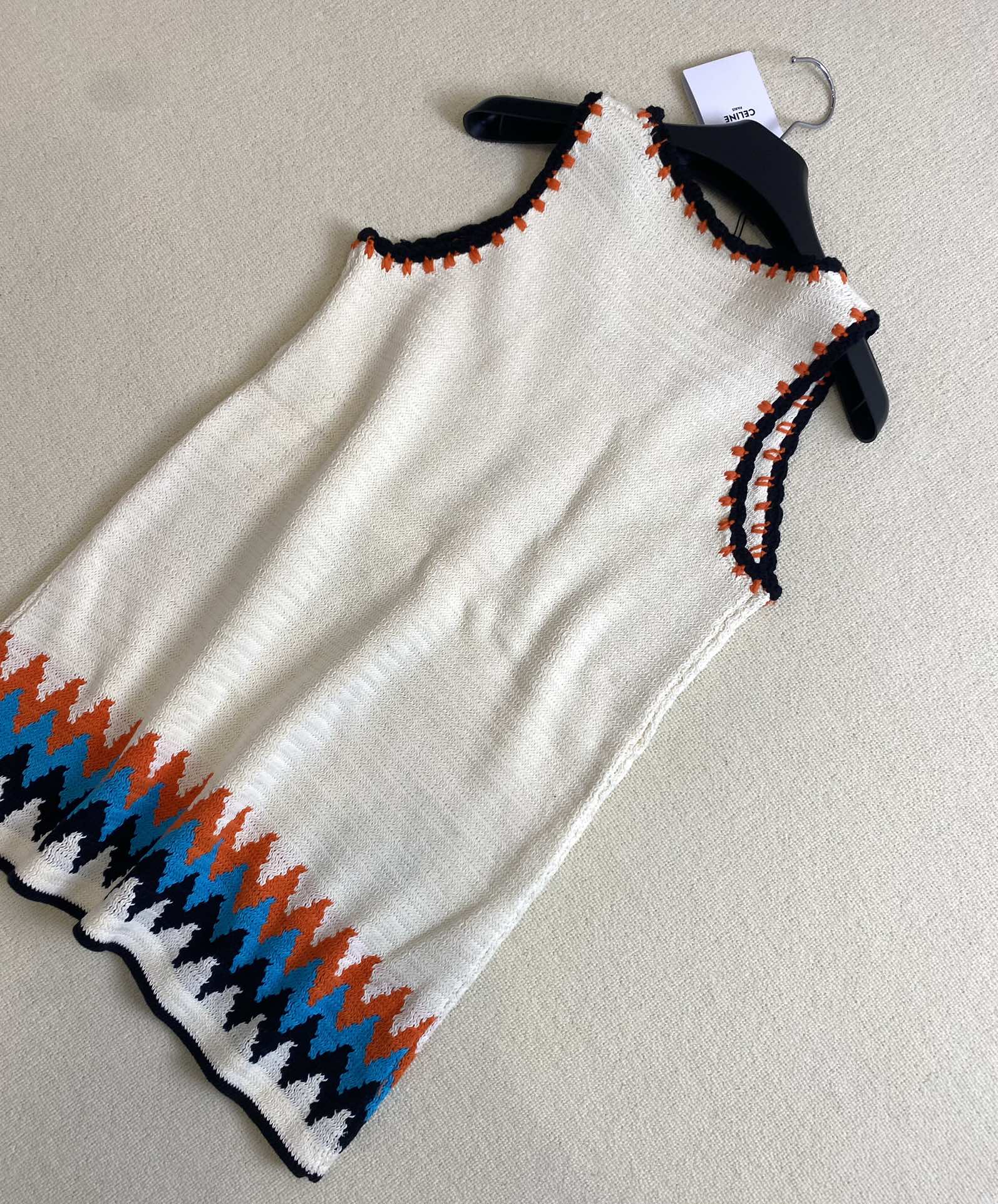 Celine - 2403 - Новое вязаное макси-платье без рукавов для ранней весны - Белое