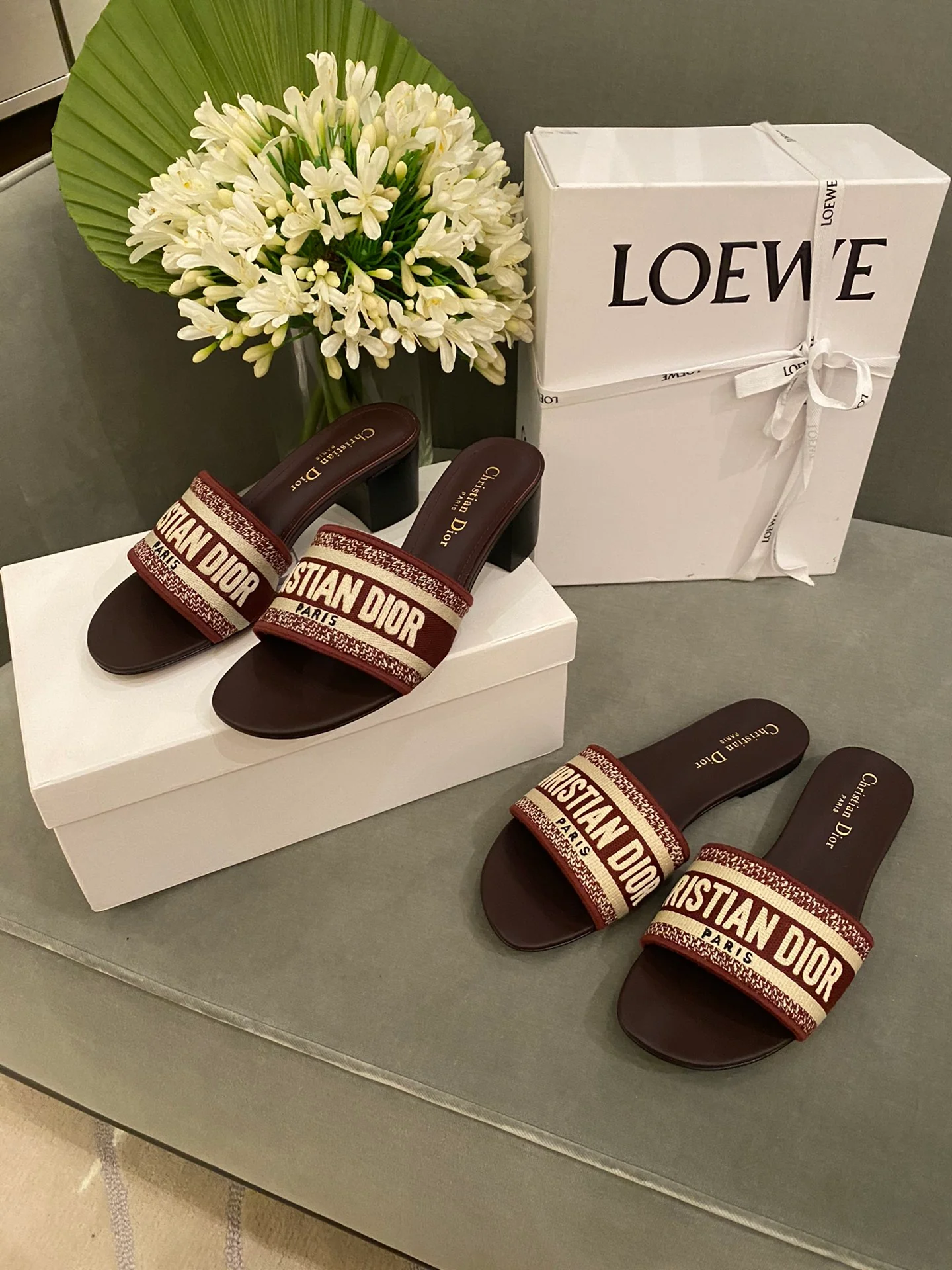 Dior - Бордовые тапочки с вышивкой - Туфли на массивном каблуке