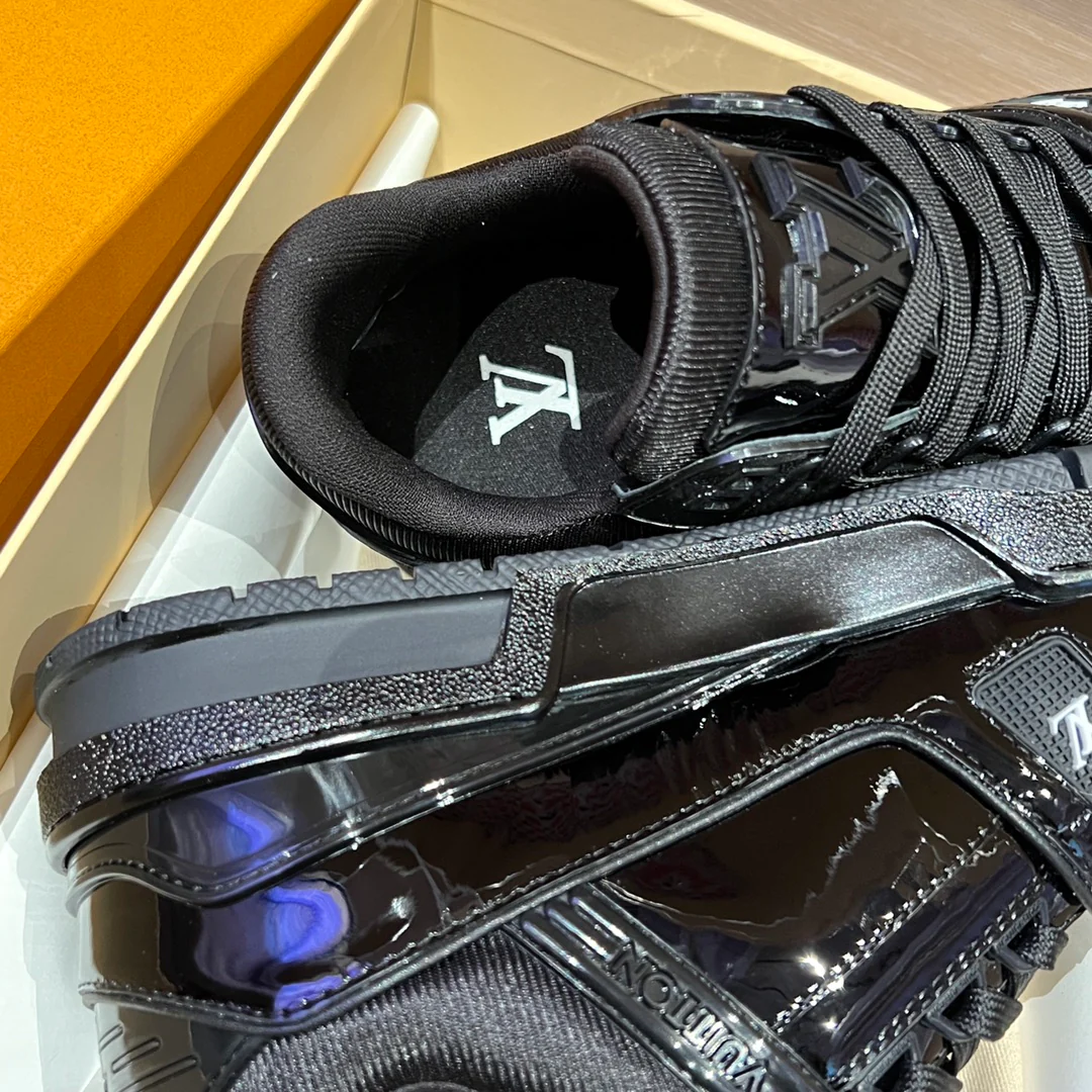 Кроссовки LV Trainer Casual Shoes - глянцево-черные
