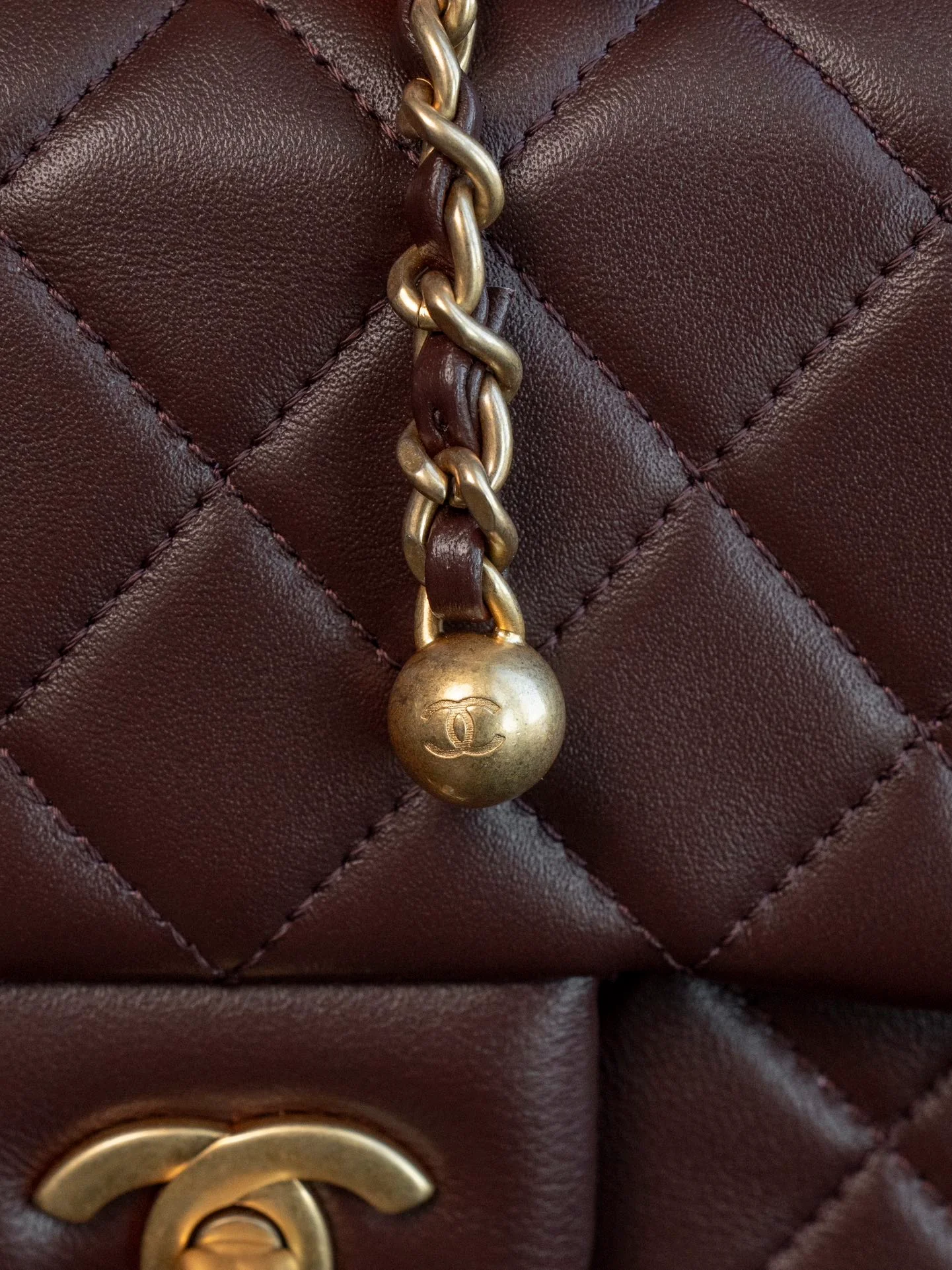 Chanel 24k CF Gold Ball Square Fat Man - Reddish Brown