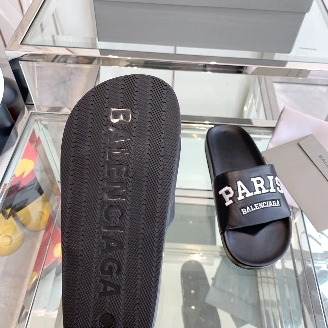 Тапочки Balenciaga Letter - унисекс - черные