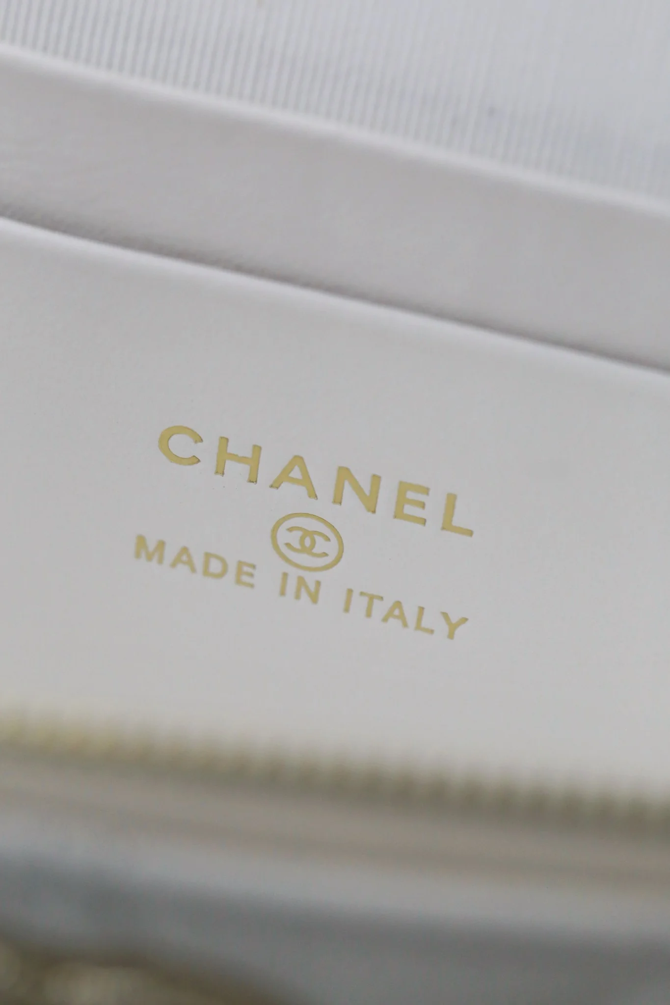 Сумочка Chanel 25p Heart Diamond LP с цепочкой - белая