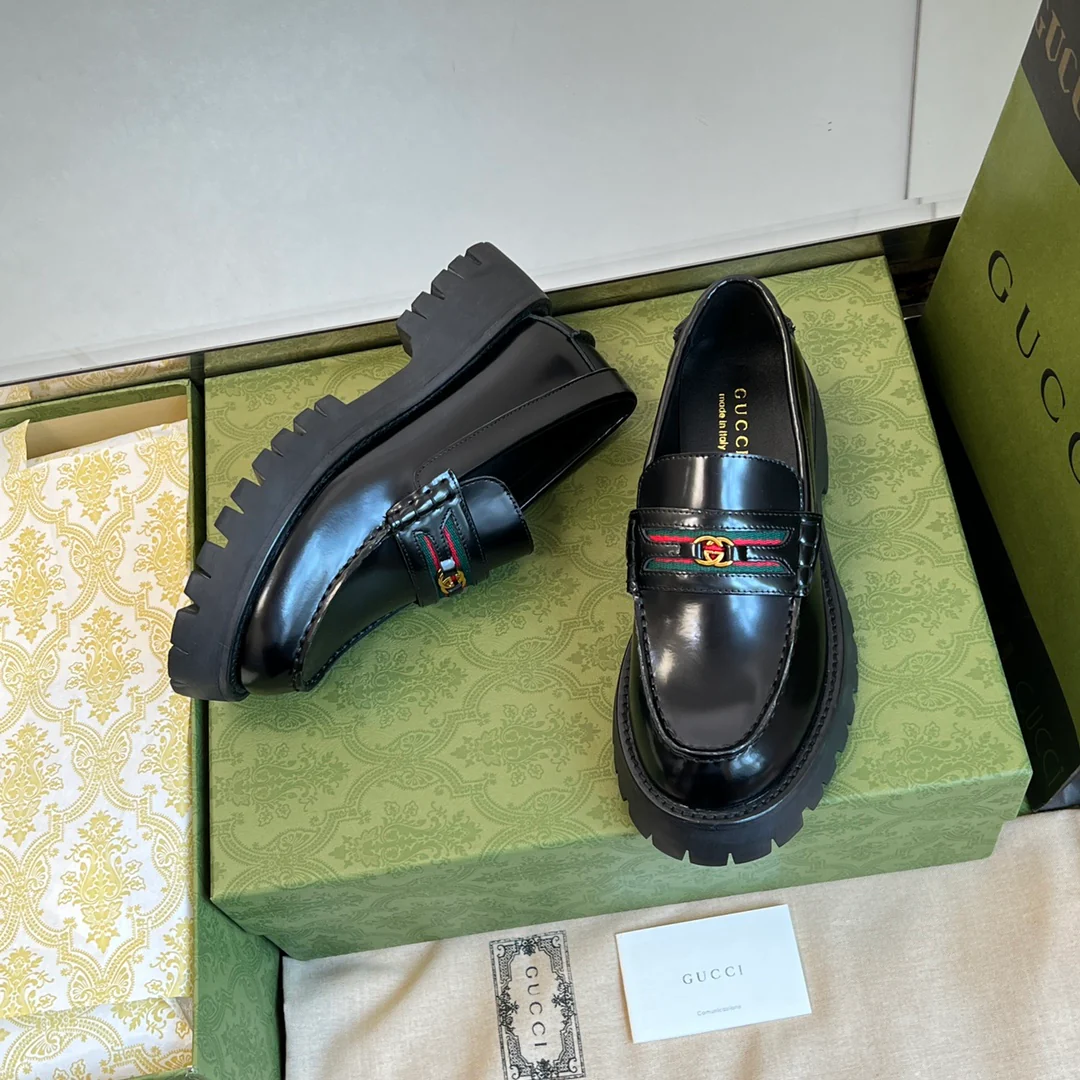 Новинка Gucci 2022 года - Акростих