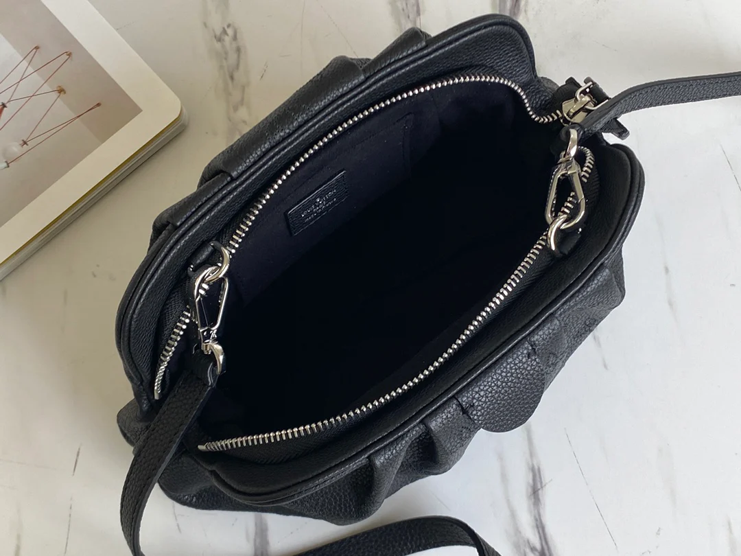 lv-m80093-scala-mini handbag