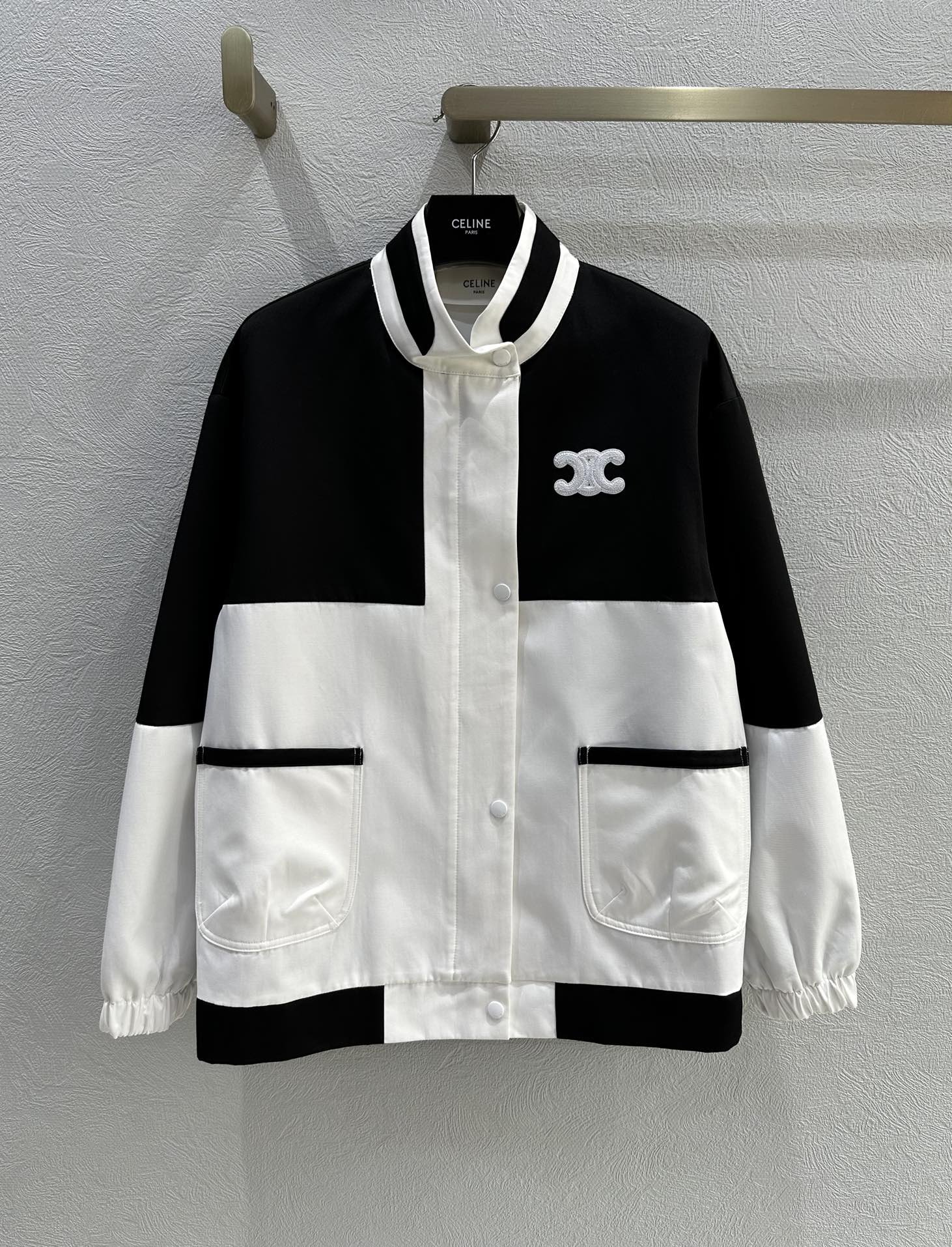 Celine -2403-24 Новинка ранней весны Тренч с воротником-стойкой и цветовыми блоками