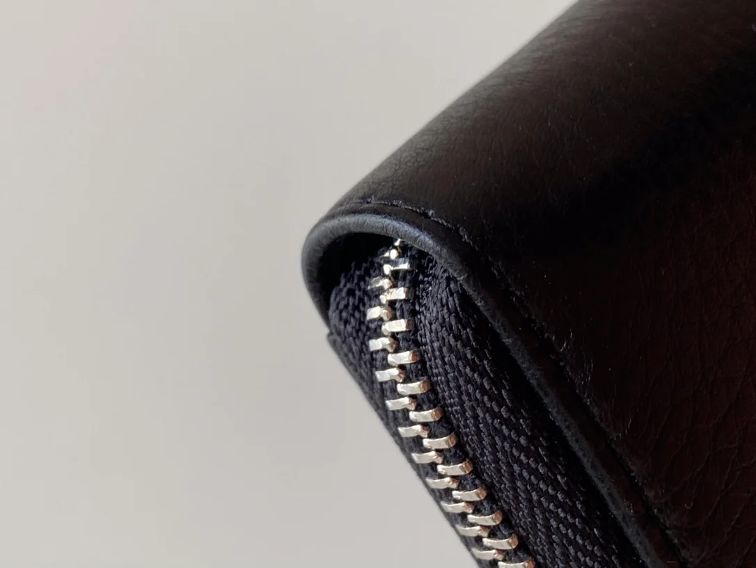 Balenciaga 拉链零钱包-荔枝牛皮