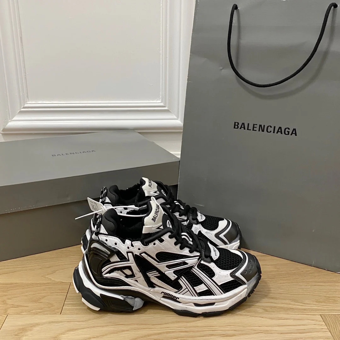 Кроссовки Balenciaga Runner Dad Shoes