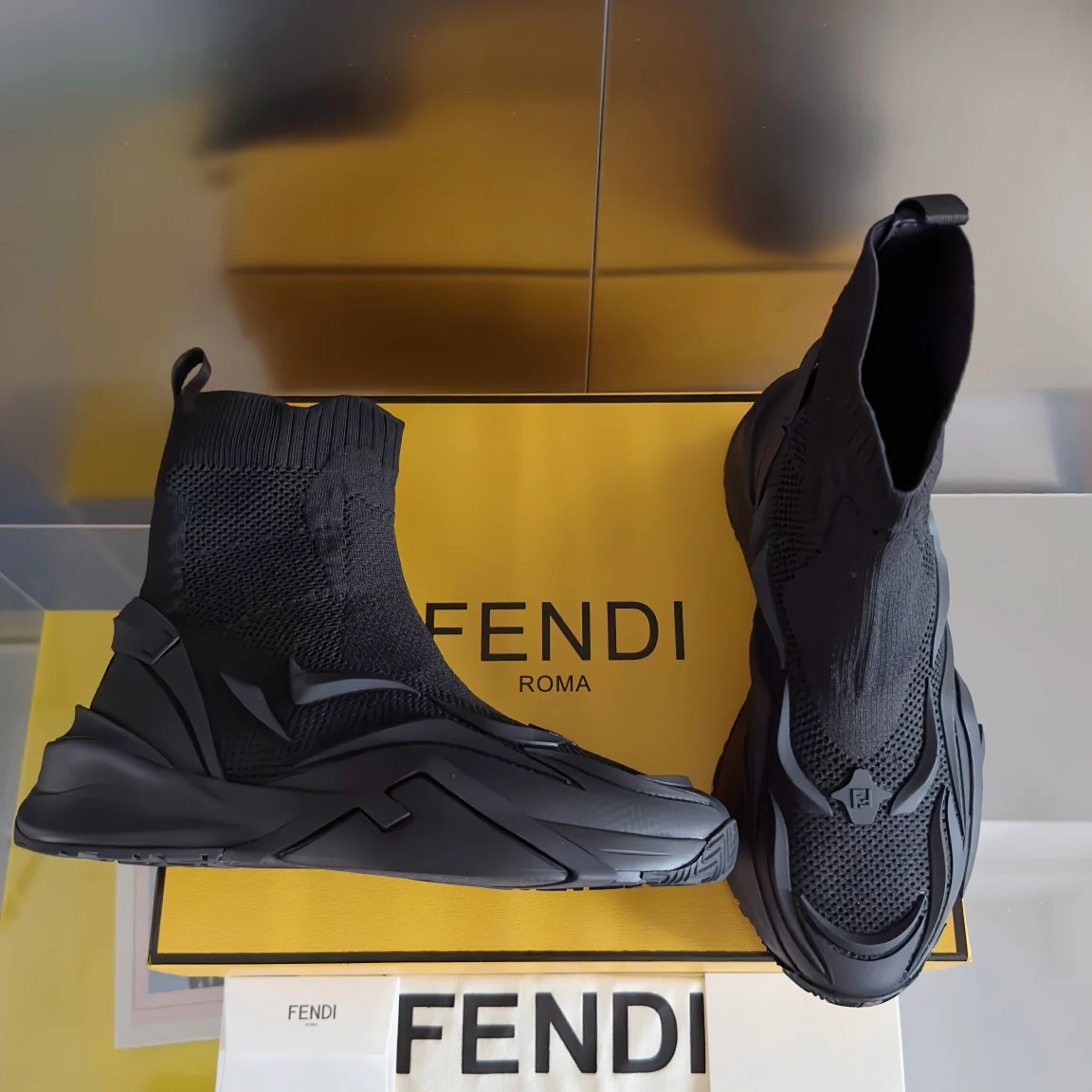 Кроссовки Fendi-flow серии Flyknit - Унисекс - Черные