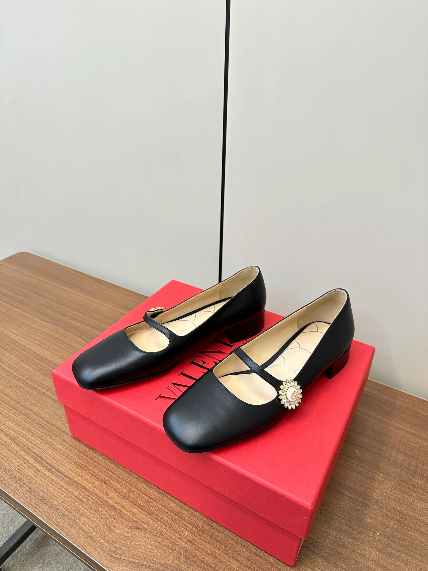 Valentino - 2024 - Балетки - Черные