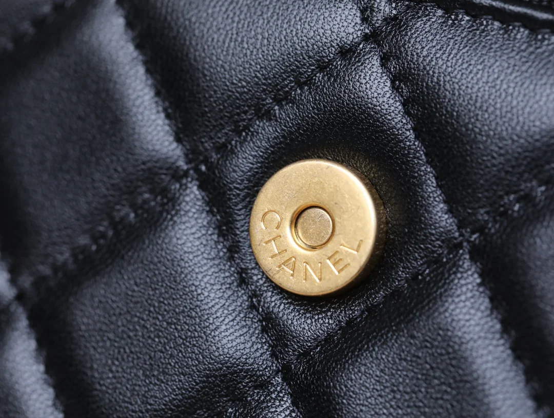 Chanel - Chanel - Золотой шар WOC - Черный