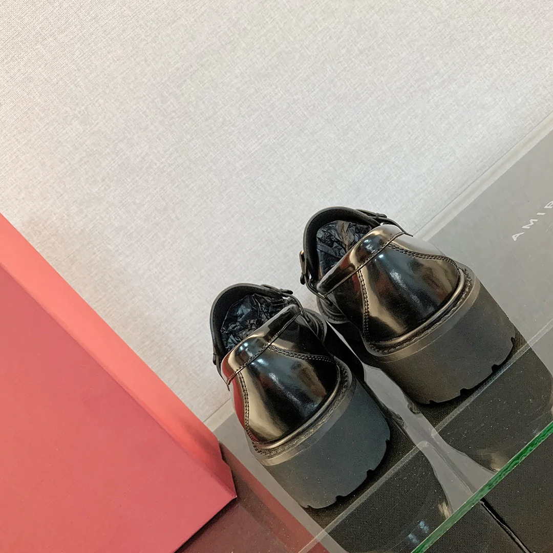 Лоферы на платформе Valentino