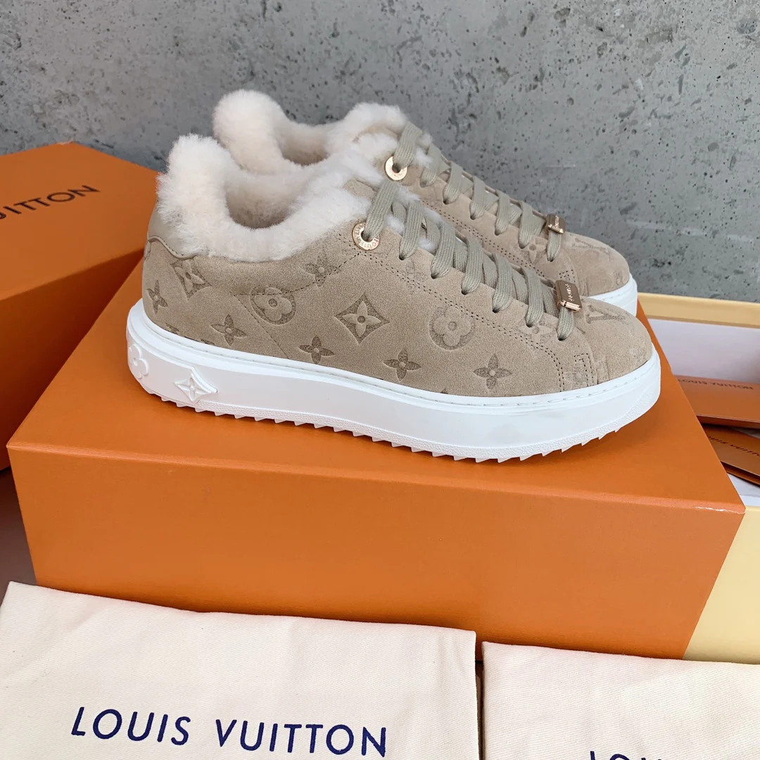 LV - Кроссовки с тиснением по шерсти