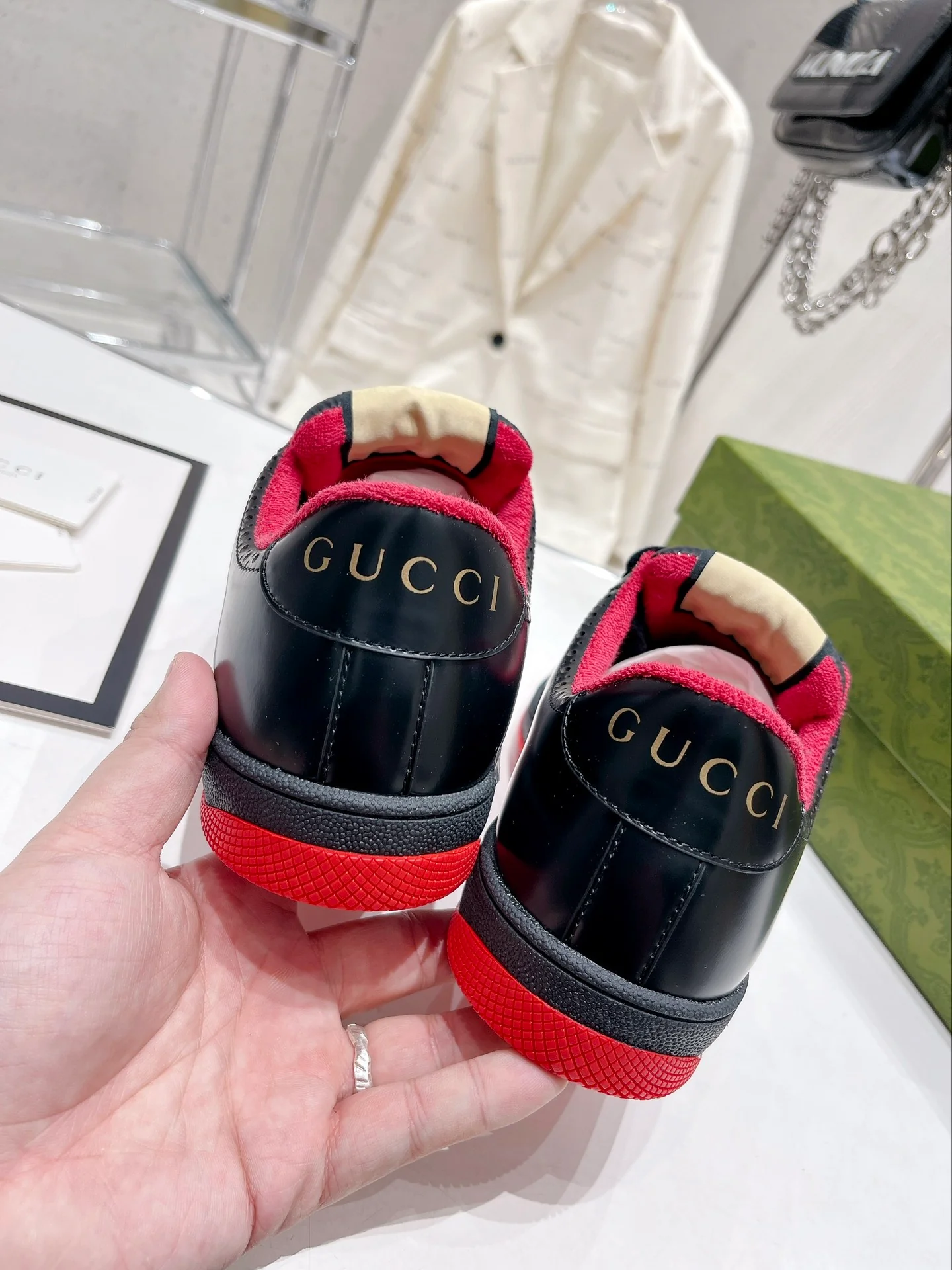 Gucci - Повседневные кроссовки - Парные - Черные