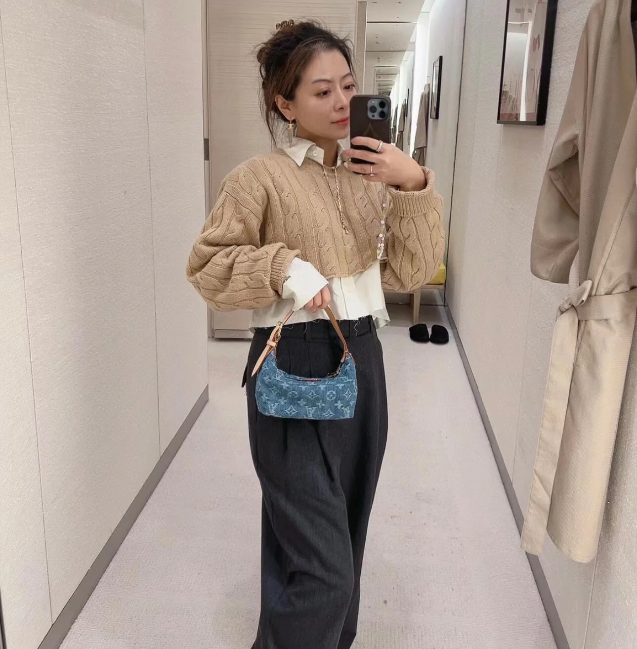 m82949-LV-hills-pochette джинсы-сумки подмышками