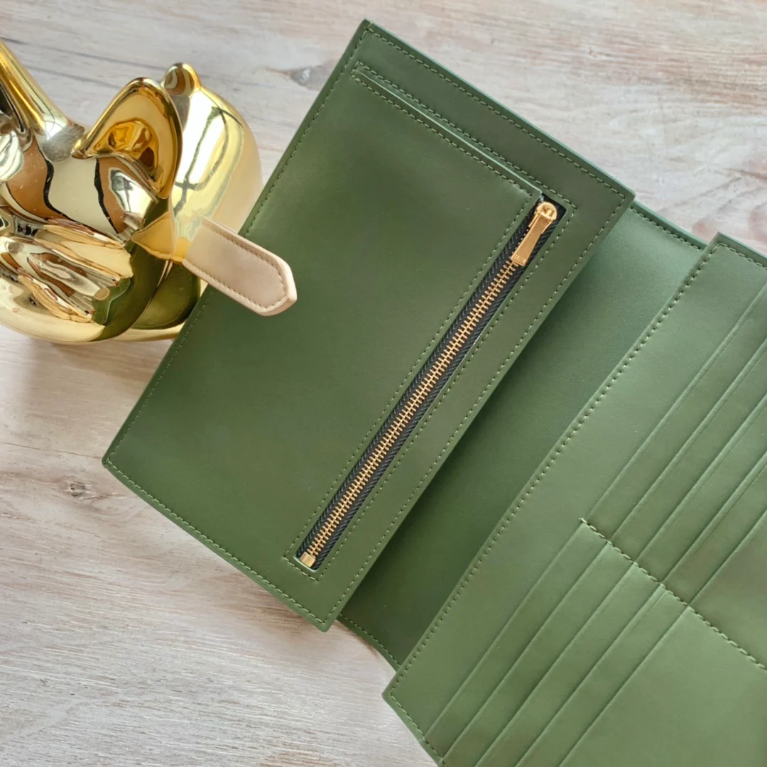 Длинный кошелек Celine - Кошелек с ремешком из крупнозернистой телячьей кожи - 11