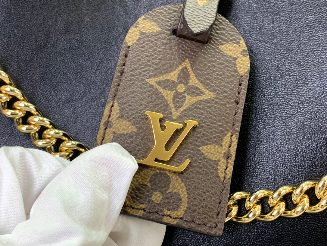 Маленькая сумка LV Nova Classic - черная