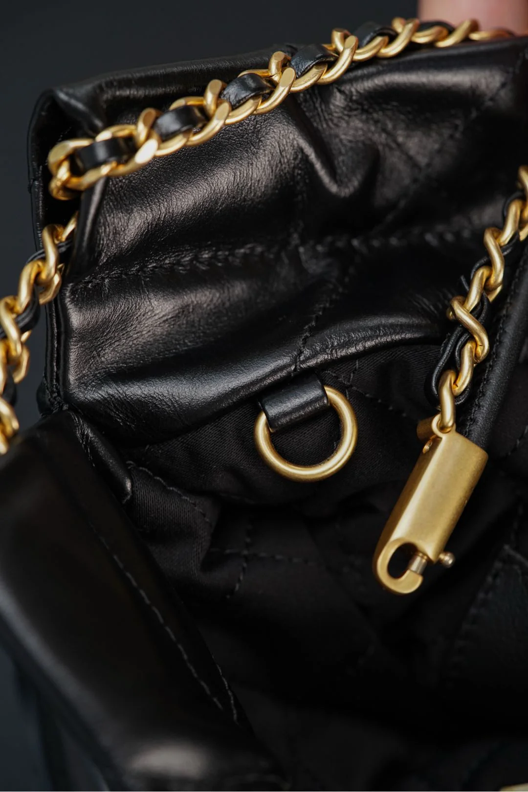 Мини-сумочка 23s-22 - Натуральная кожа - Черно-золотая