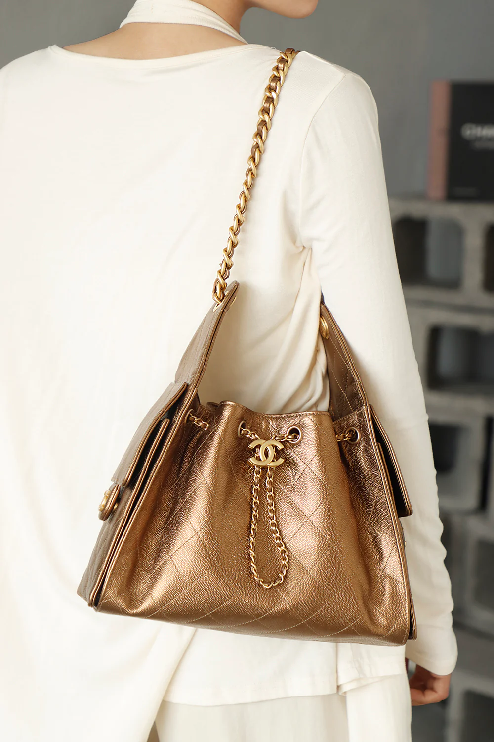 Chanel 25c Hippie Hobo Retro Gold Trumpet Gold Buckle