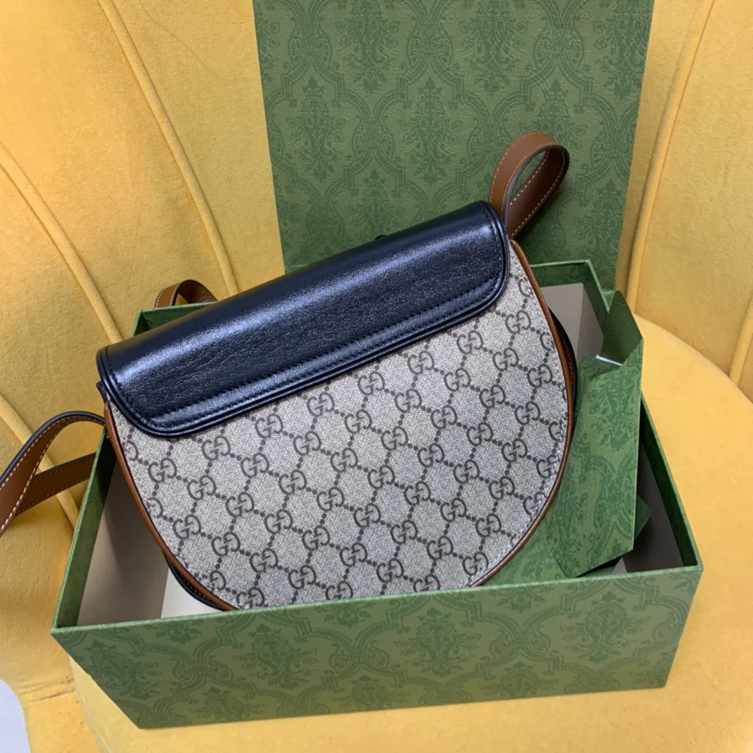 Сумка Gucci ?Полумесяц? через плечо