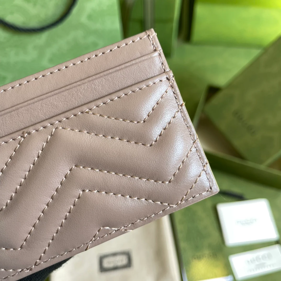 Gucci 卡包／卡片夹／名片夹