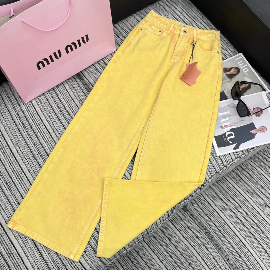 Miu Miu - 2404 - Коллекция весна/лето 2024 - Новые прямые джинсы Miu - Желтые