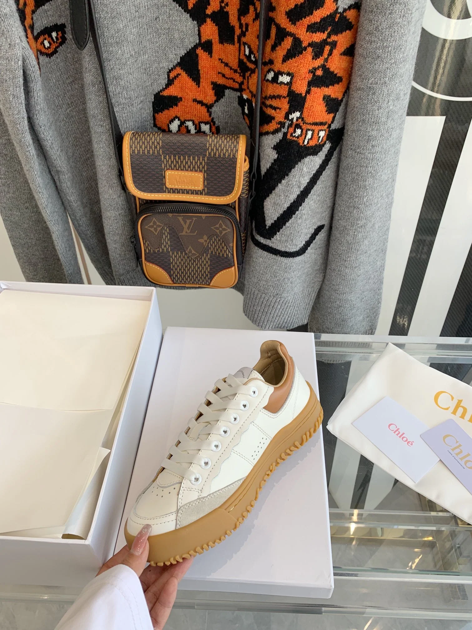 Chloe - Белые кроссовки - Кроссовки на платформе - Повседневная обувь