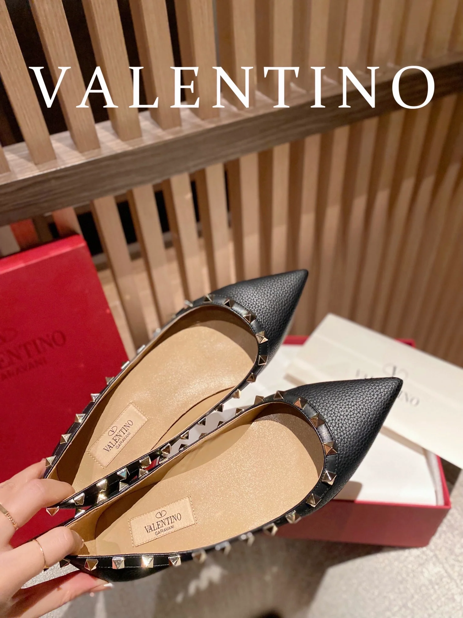 Valentino - Черные балетки с заклепками