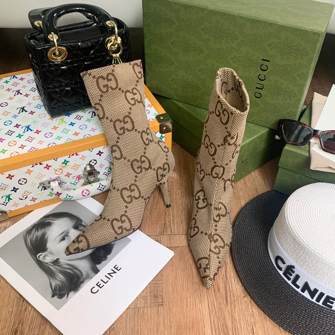 Ботильоны-носки Gucci Осень/Зима 2022 на шпильке с острым носком - Абрикосовый цвет - 8 дюймов